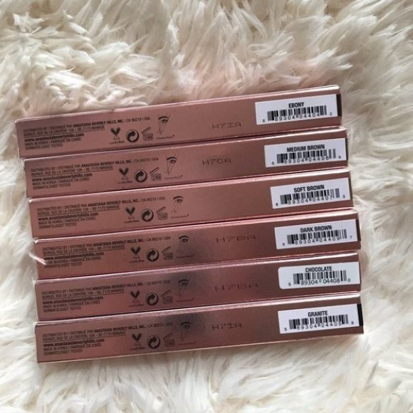 Anastasia Beverly Hills Brow Definer Pencil - Picture 3 of 3